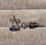 14k white gold blue sapphire scroll stud earrings