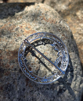 14k white gold Deco c.1920's diamond filigree bow brooch pin