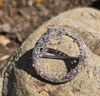 14k white gold Deco c.1920's diamond filigree bow brooch pin