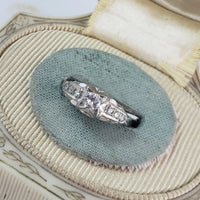 18k white gold Art Deco c.20s ring