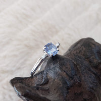14k white gold vintage blue sapphire Retro ring