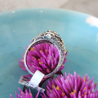 18k gold two tone c.1930s flower filigree diamond Ring