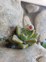 18k gold two tone vintage Deco Ruby filigree ring