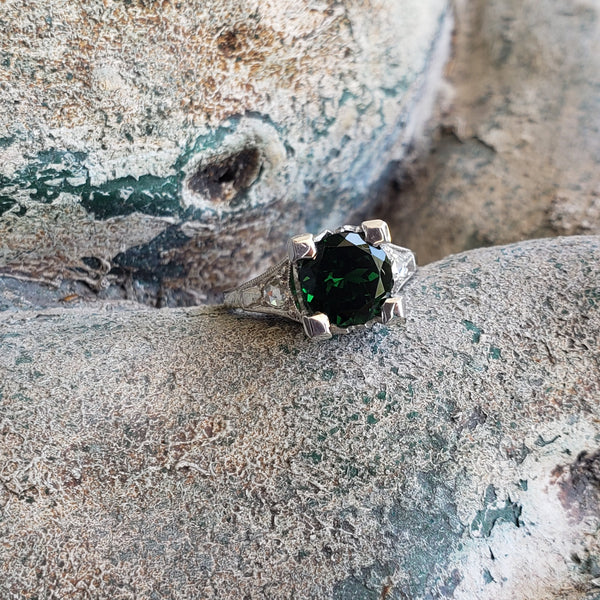 Platinum Tzavorite green Garnet & diamond estate Ring