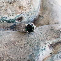 Platinum Tzavorite green Garnet & diamond estate Ring