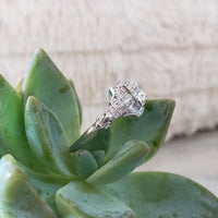 Platinum Art Deco c.1920s diamond engagement Ring