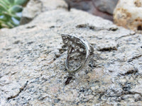 Platinum Diamond estate Art Deco c.20's filigree glove shield Ring