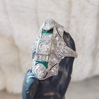 Platinum Deco c.20's Emerald & Diamond estate filigree glove shield Ring