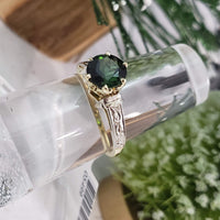 10k gold two tone green Tourmaline solitaire estate Ring