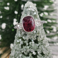 375 white gold pink Tourmaline & Diamond estate Ring
