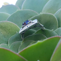 Platinum Art Deco blue sapphire and diamond vintage ring