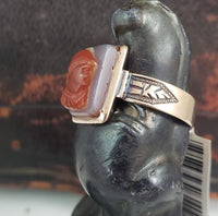 14k gold Victorian carved agate trojan warrior estate ring