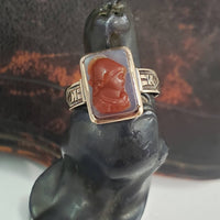 14k gold Victorian carved agate trojan warrior estate ring