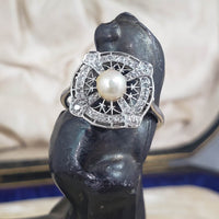Platinum Diamond & Pearl estate Art Deco c.20's filigree Ring