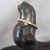 14k yellow gold 5 diamond flower band