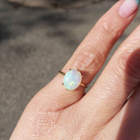 10k yellow gold opal estate ring