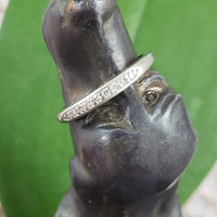 18k white gold 9 diamond vintage wedding band