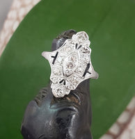 18k white gold Diamond estate Art Deco c.20's filigree glove shield Ring