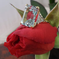 14k gold emerald cut Aquamarine & Diamond estate Deco Ring