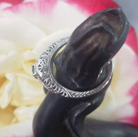 14k white gold green sapphire c.20s filigree Ring