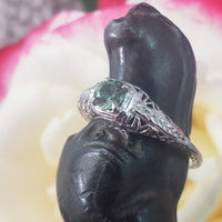 14k white gold green sapphire c.20s filigree Ring