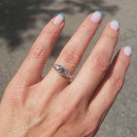 14k white gold green sapphire c.20s filigree Ring