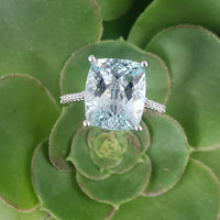 14k white gold 5.40ct Aquamarine & Diamond Ring
