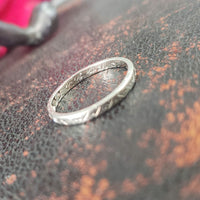 18k white gold 5 diamond Deco engraved 1928 wedding band