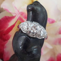 platinum Art Deco c.1920 - 30's 22 diamond ring - 3 three stone