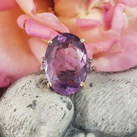18k Yellow Gold oval AMETHYST estate Cocktail Ring