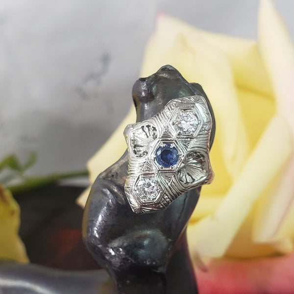 18k white gold Diamond & Sapphire estate Art Deco filigree glove shield Ring