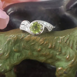 14k white gold vintage Retro Peridot & Diamond Ring