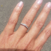 platinum 10 diamond estate curved band