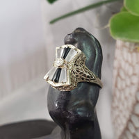 14k white gold c.20s filigree Deco diamond black onyx & quartz Ring