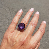 14k gold created Alexandrite & diamond estate Ring