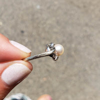 14k white gold Retro pearl & diamond ring