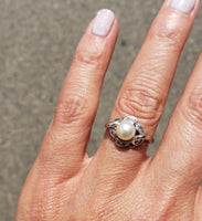 14k white gold Retro pearl & diamond ring