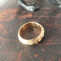 18k Yellow Gold 5.77mm vintage estate wedding band - size 7