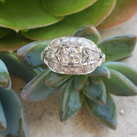 18k white gold Art Deco Diamond vintage estate Ring
