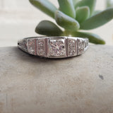 18k white gold Art Deco c.20's - c. 30's diamond ring