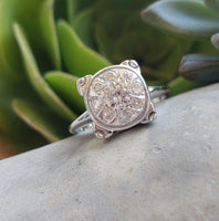 14k white gold 9 diamond cluster illusion head estate ring