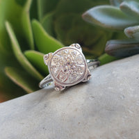 14k white gold 9 diamond cluster illusion head estate ring