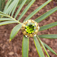 18k gold Peridot floral estate cocktail Ring