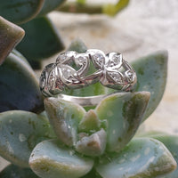 14k white gold 9 diamond leaf motif estate band