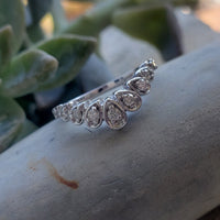 14k white gold 14 diamond estate curved band