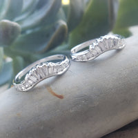 14k white gold 13 round & baguette diamond estate curved band