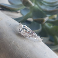 14k white gold 13 round & baguette diamond estate curved band