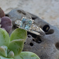 Platinum Aquamarine & Diamond estate Ring