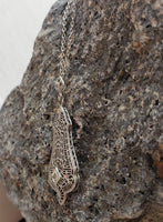 10k white gold Deco c.1920's diamond filigree necklace pendant