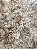 10k white gold Deco c.1920's diamond filigree necklace pendant